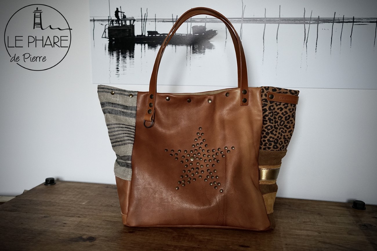 [Cb.23 05] Cabas cuir camel étoile rivetee (3)